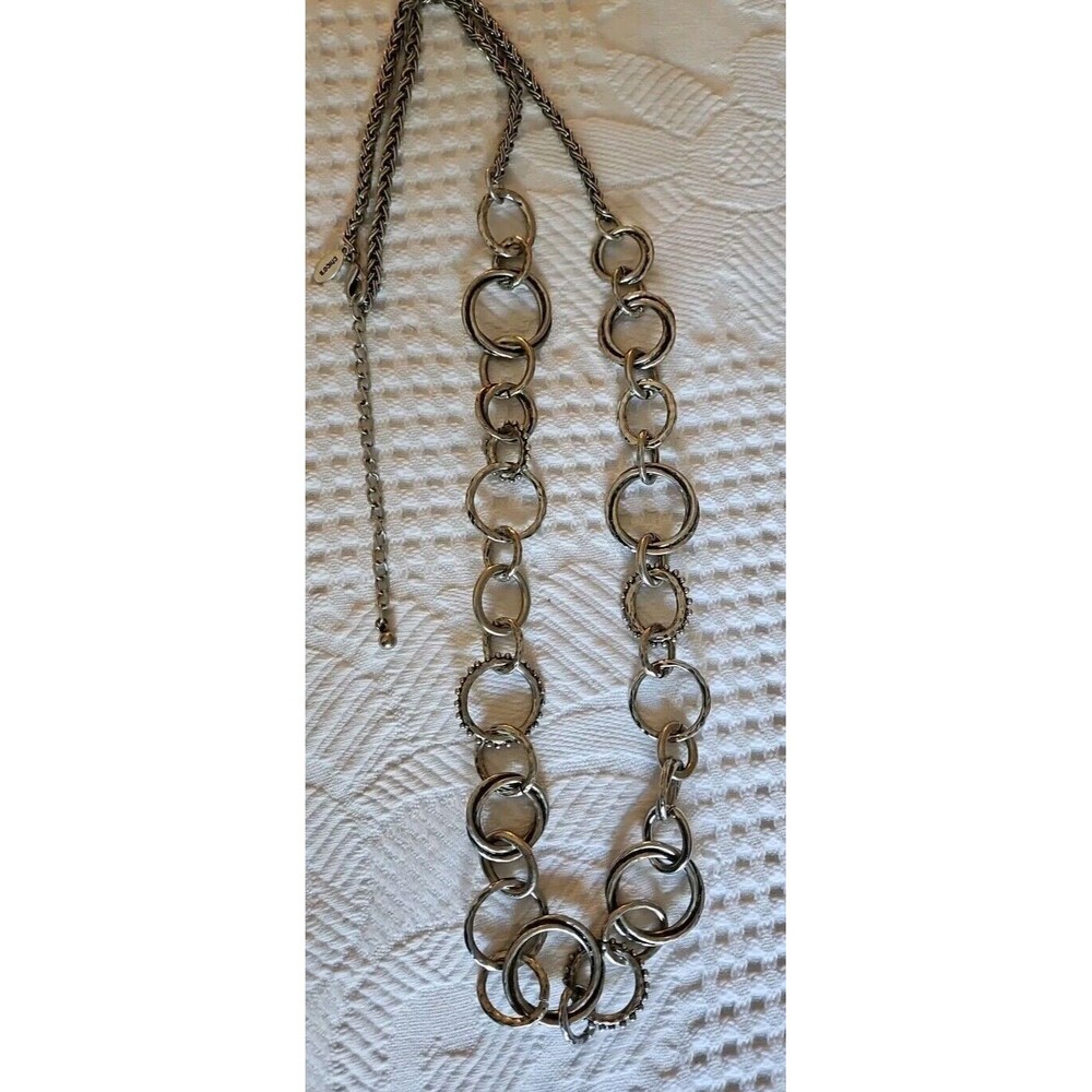 Chico’s Chunky Long Silvertone Circle necklace EUC